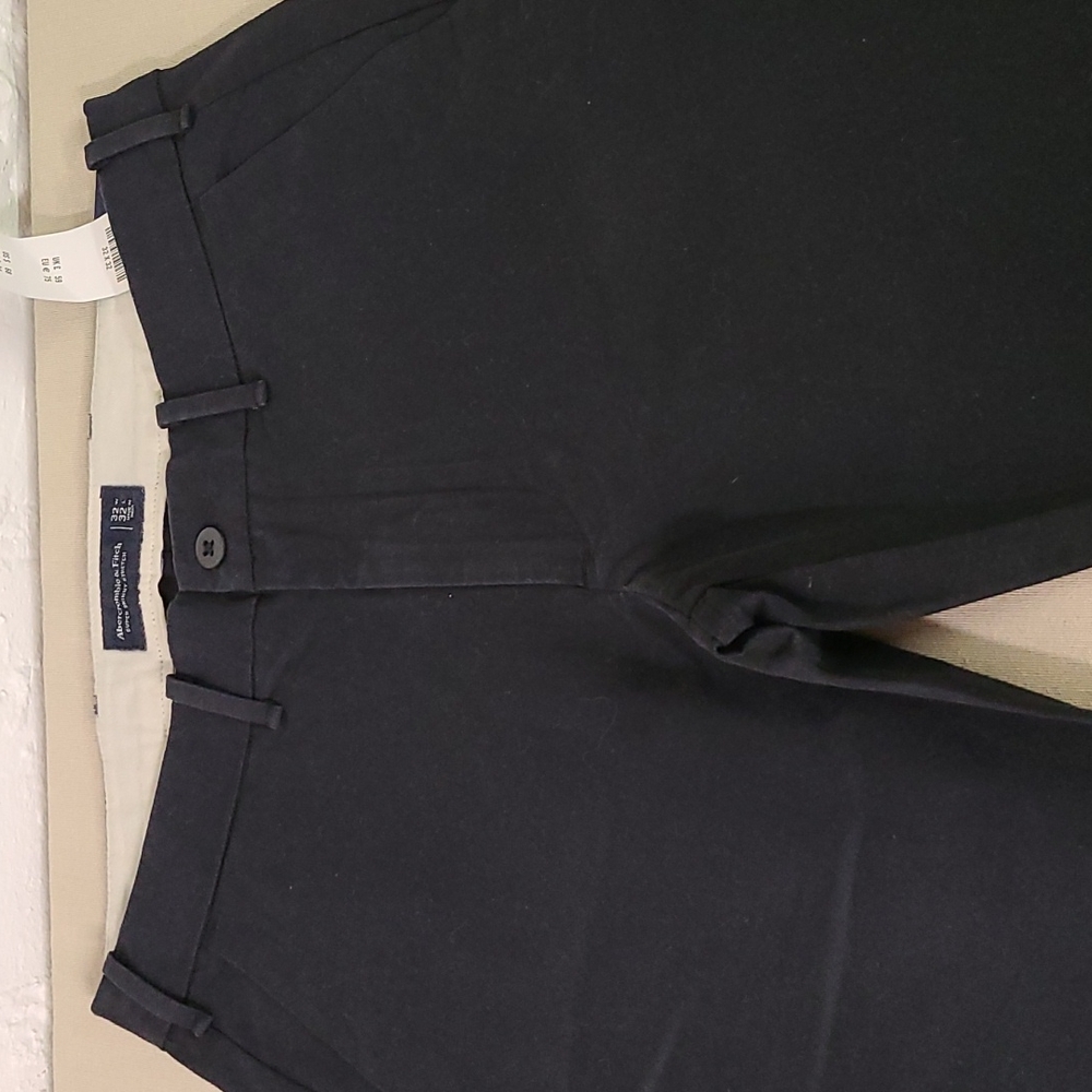 NWT  Abercrombie &Fitch Black Skinny Chinos 32W/32L